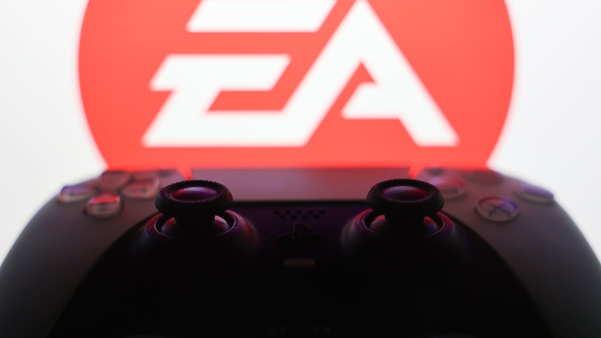 EA mengumumkan pembelian dari menantu Trumps, investor yang didukung Saudi
