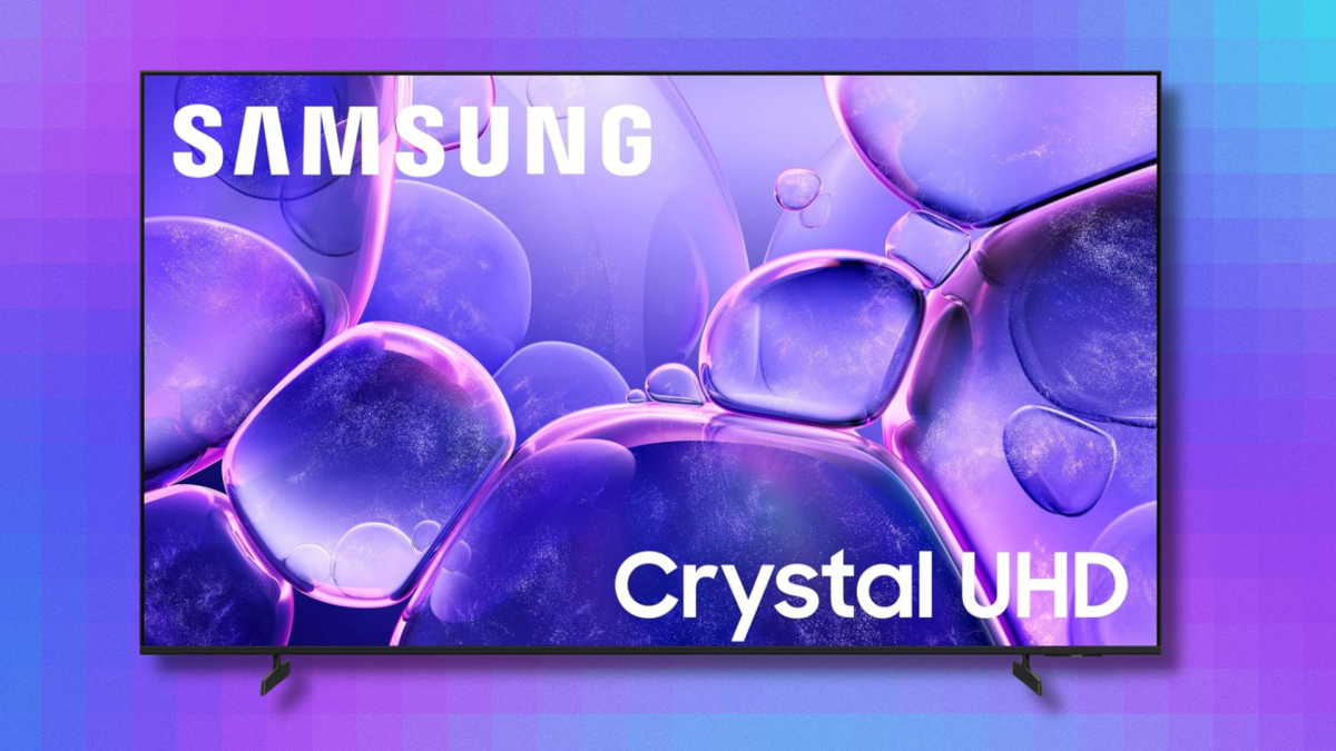 Tingkatkan ruang tamu Anda dengan TV Samsung Crystal UHD U8000F 4K 65 inci dengan harga terendahnya