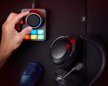 Headset gaming hyperx cloud alpha 2 dengan stasiun pangkalan RGB