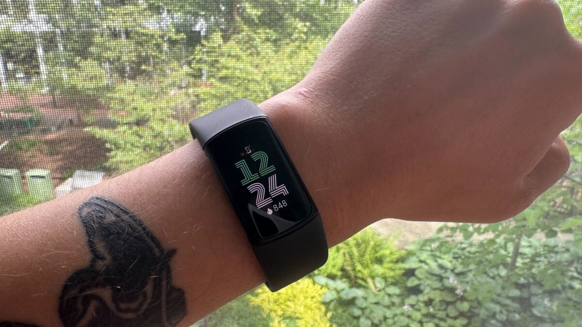 Fitbit Charge 6 tidak memiliki fitur utama, dan saya tidak bisa melupakannya