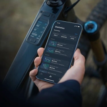 Tampilan dekat-dekat AMFLOW E-Bike dari DJI dengan Aplikasi Telepon