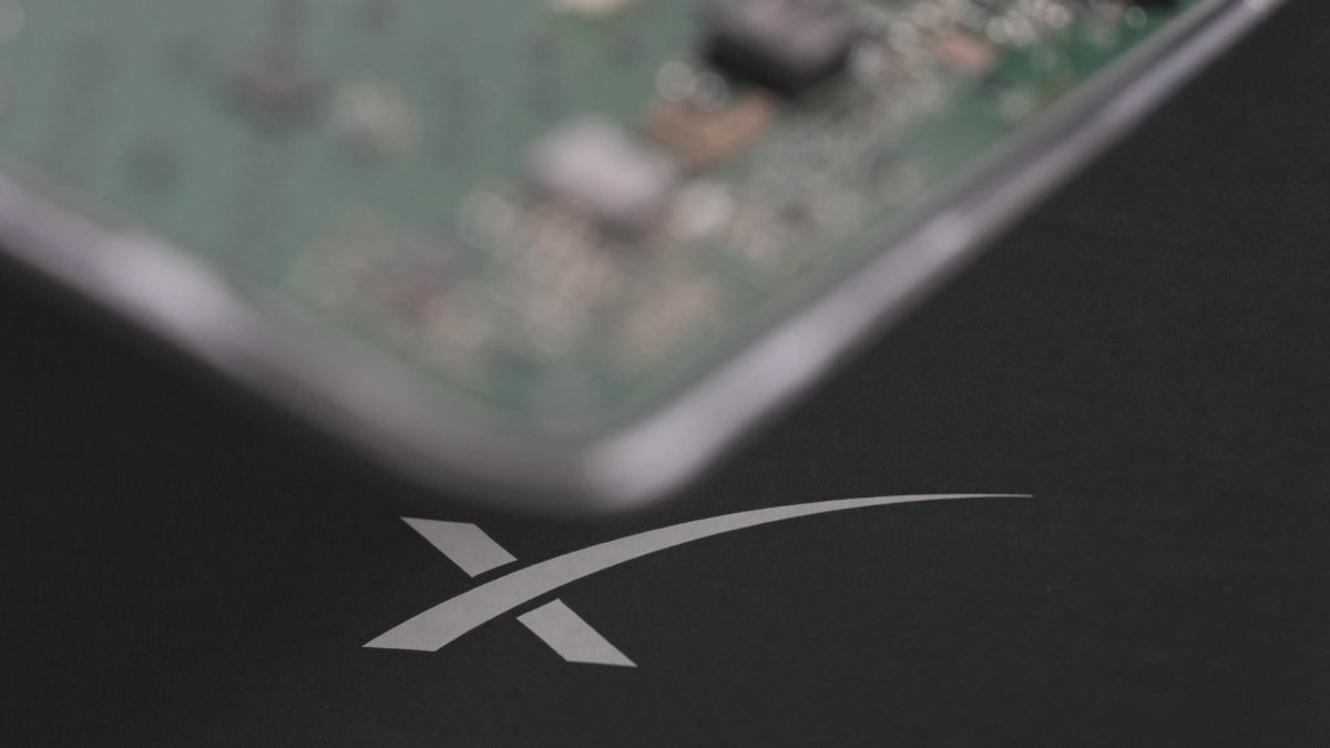 SpaceX Blasts State Broadband Projects, Lobbies untuk lebih banyak internet satelit