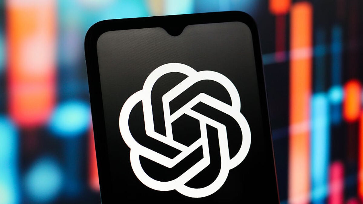 Berapa banyak orang yang menggunakan chatgpt? Petunjuk: Openai melihat lebih dari 1 miliar petunjuk per hari.