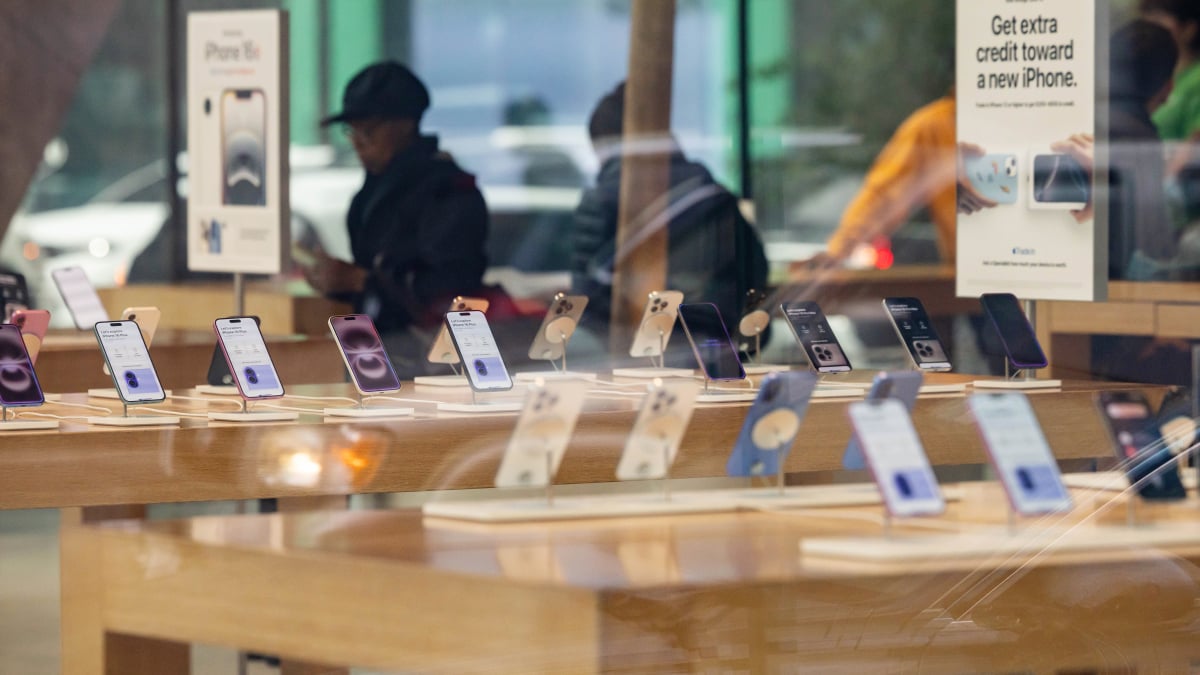 iOS 27 dilaporkan berfokus pada fitur iPhone yang dapat dilipat