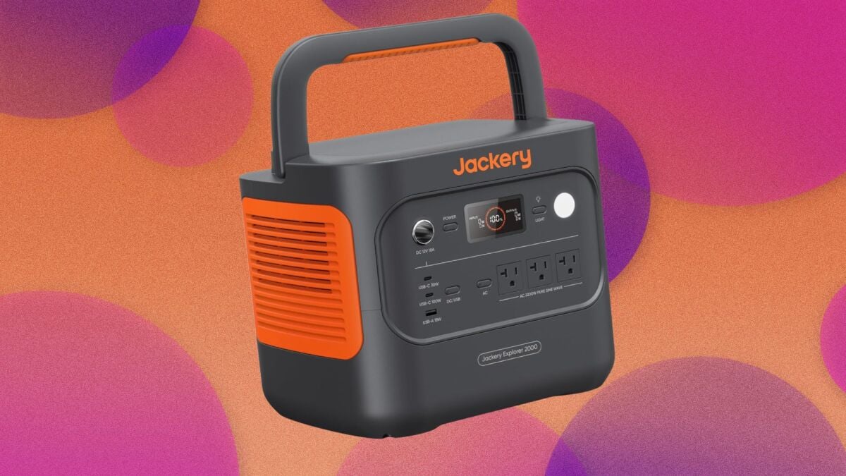 Hemat $ 700 untuk Jackery Explorer 2000 V2 Portable Station