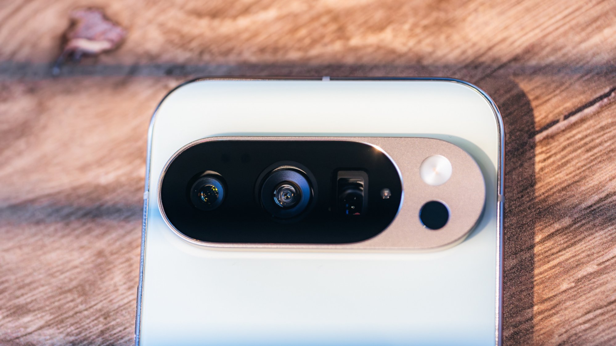 Google Pixel 10 Pro Bar Kamera Belakang