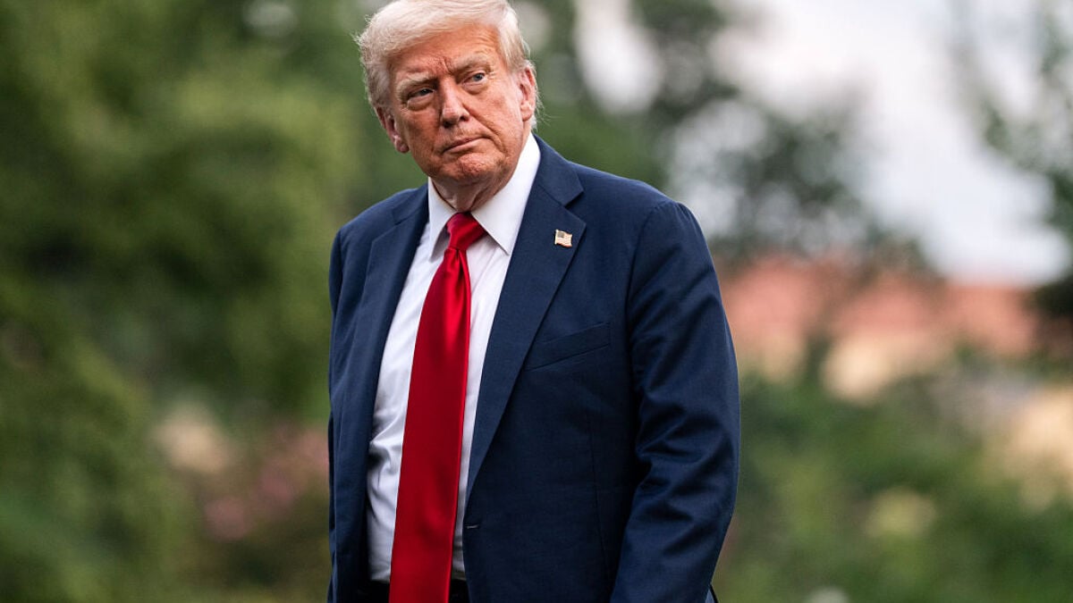 Trumps AI Rencana Aksi menghidupkan kembali Peraturan Peraturan Antara Negara, FBI