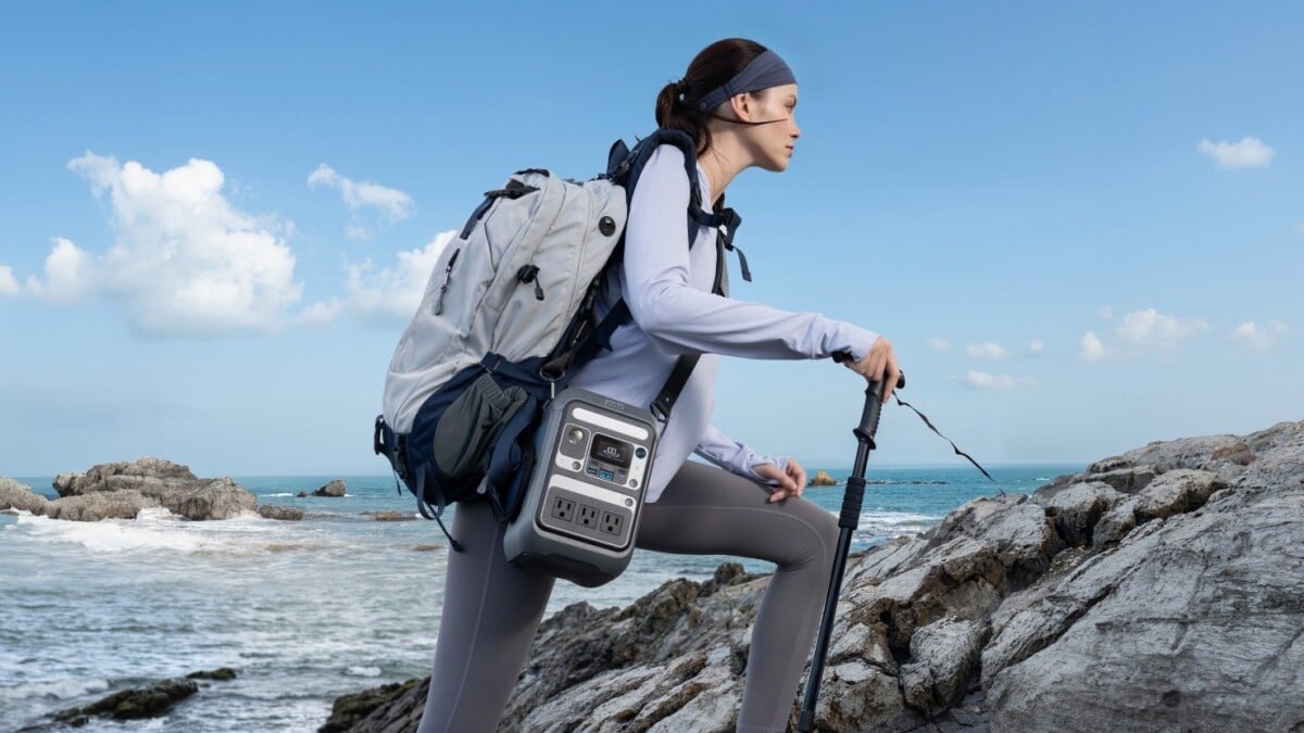 Station listrik portabel Anker Solix C300 Ultra-portable dijual di Amazon dengan harga di bawah $ 220