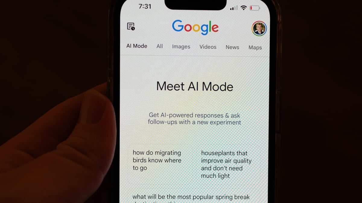 Apakah Google diatur untuk menjadikan mode AI pengalaman pencarian default? Jika ya, internet mungkin tidak akan pernah sama.