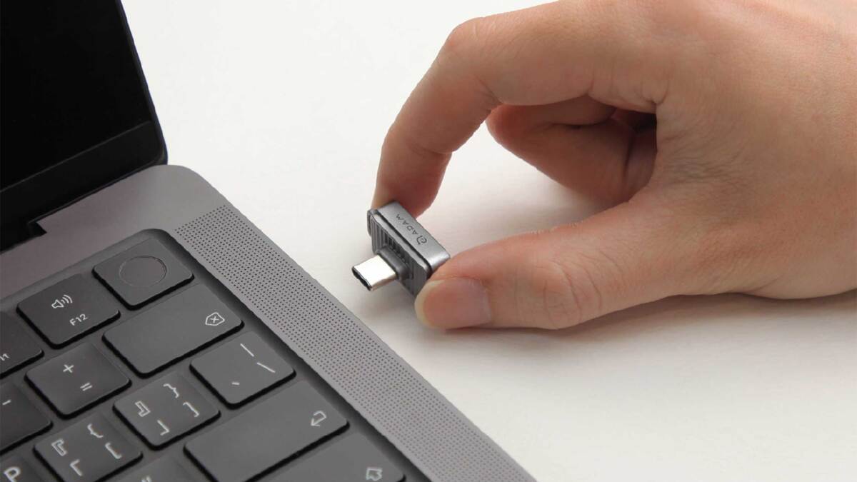 SSD ini lebih kecil dari anggur dan menambahkan 256GB penyimpanan ke ponsel Anda