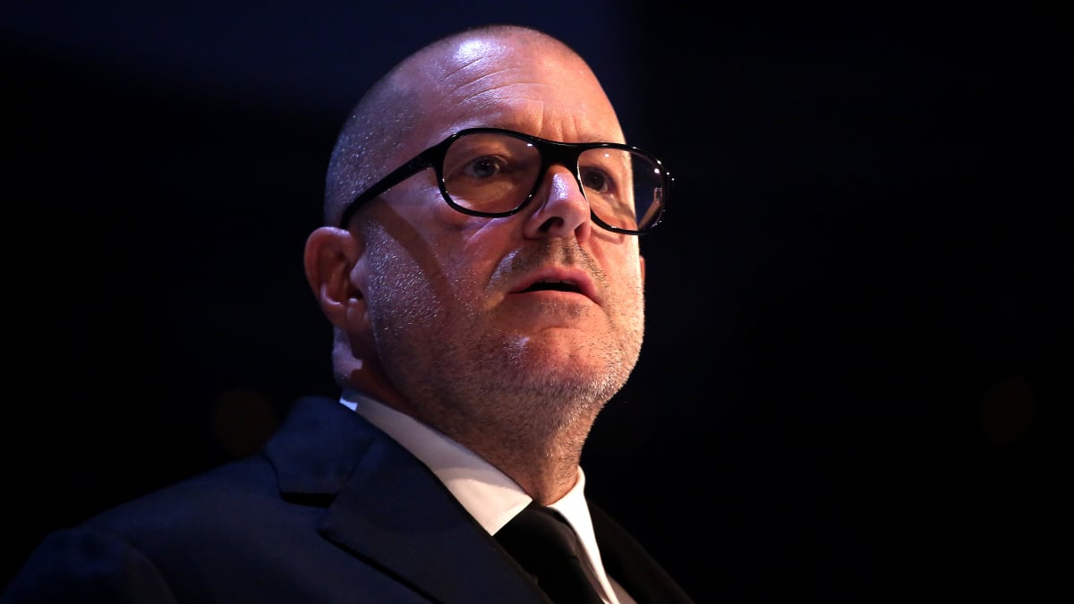 Openai, Jony Ive AI Hardware Faces melaporkan penundaan
