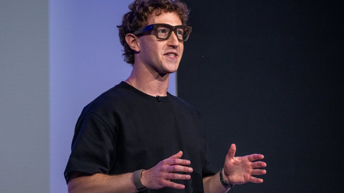 Saksikan kacamata tampilan meta ray-ban gagal dalam demo live Mark Zuckerbergs yang menyakitkan