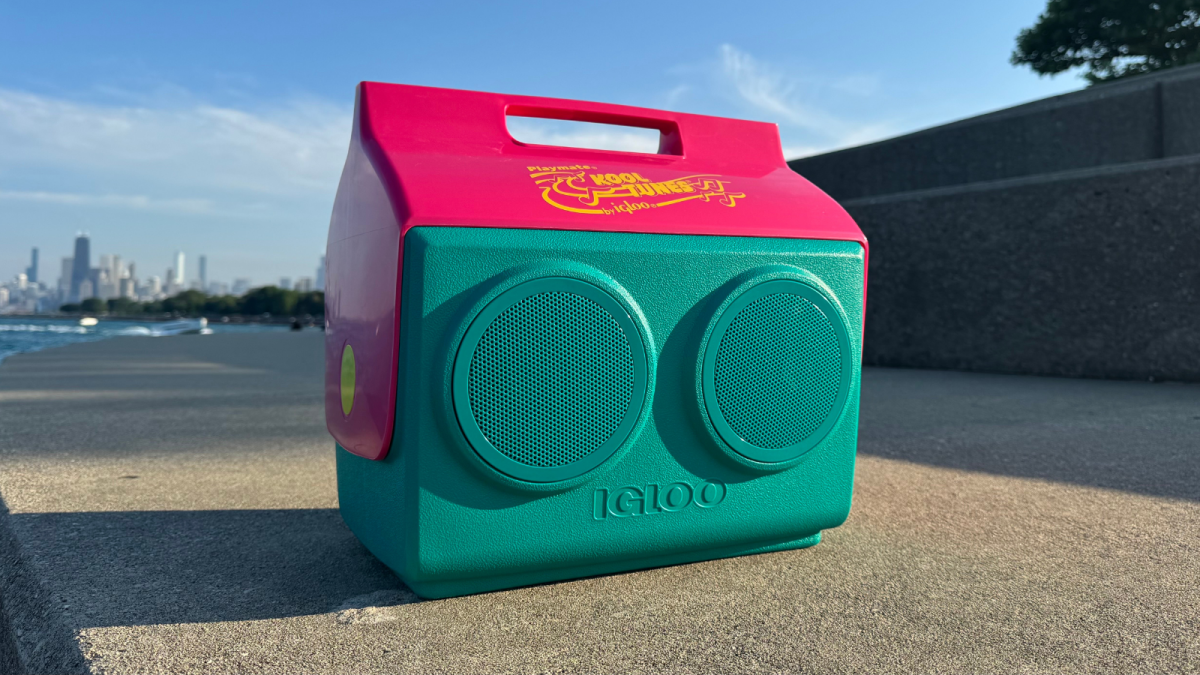 Igloo Kooltunes bukanlah pendingin biasa. Ini juga speaker portabel yang layak.